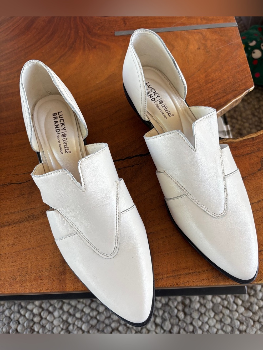 Lucky Brand Minnsy Off White Pointed Leather Mules Size 9
